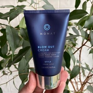 Brand New Monat Blow Out Cream